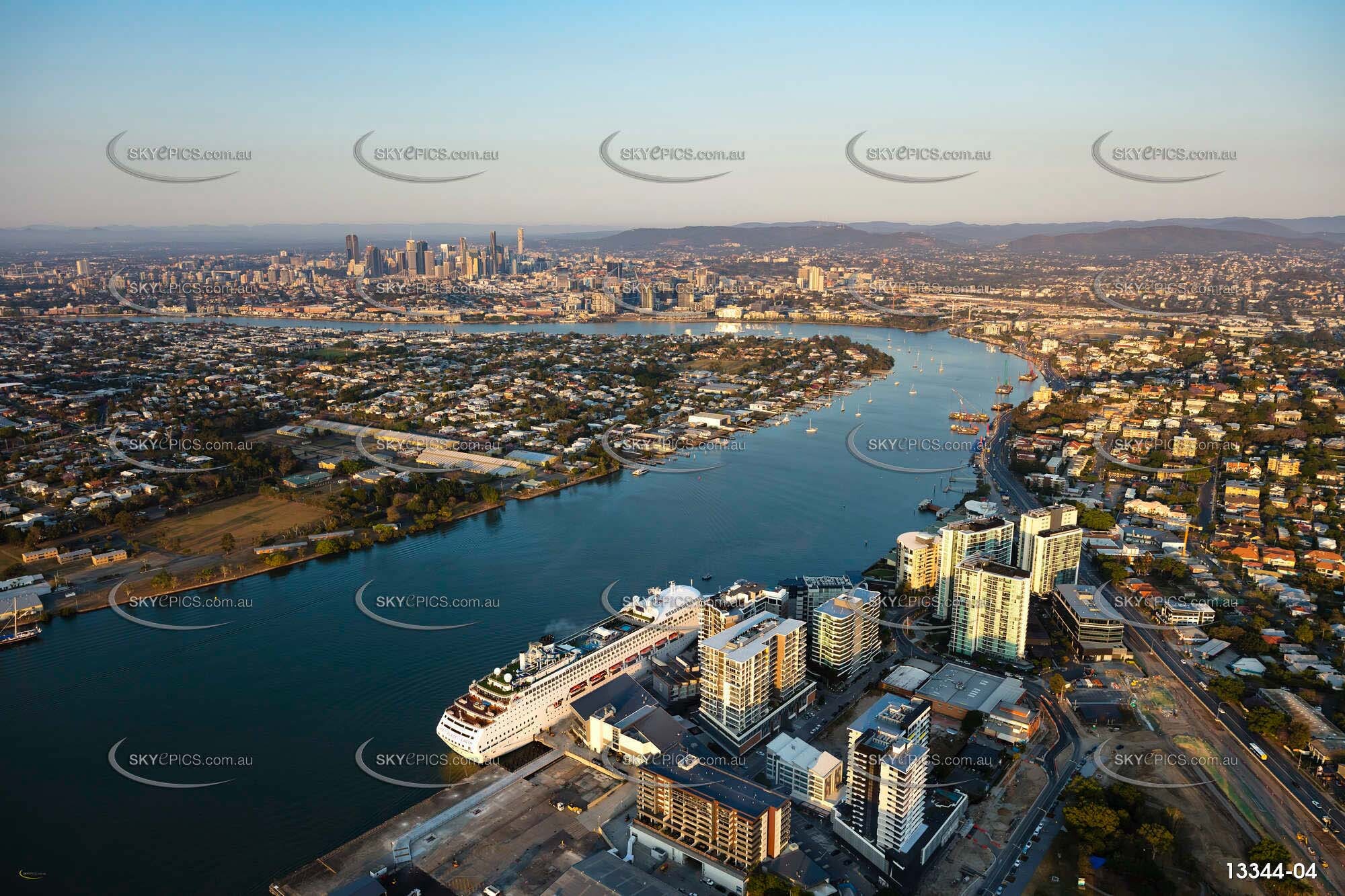 brisbane cruise ship terminal address