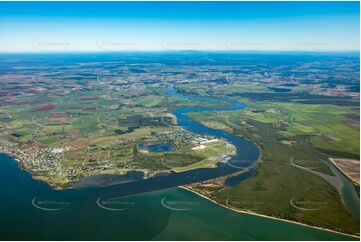 Aerial Photo Burnett Heads QLD Aerial Photography