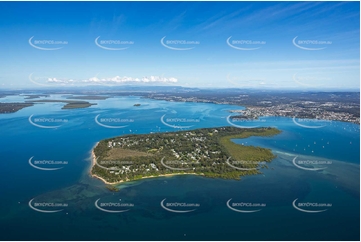 Aerial Photo Coochiemudlo Island QLD Aerial Photography