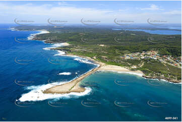 Aerial Photo Caves Beach NSW Aerial Photography