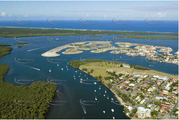 Paradise Point Gold Coast - Circa 2003 QLD Aerial Photography