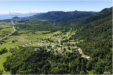 Aerial Photo Cannonvale QLD Aerial Photography