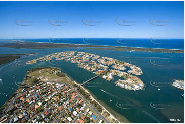 Aerial Photo Paradise Point QLD Aerial Photography