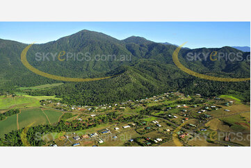 Aerial Photo Goldsborough Valley Aerial Photography