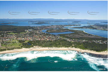 Aerial Photo Caves Beach NSW Aerial Photography