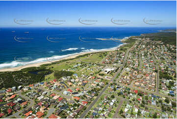 Aerial Photo Caves Beach NSW Aerial Photography