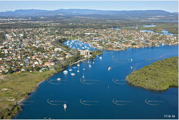 Aerial Photo Paradise Point QLD Aerial Photography