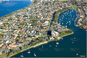 Aerial Photo Paradise Point QLD Aerial Photography