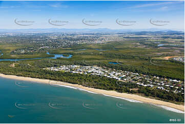 Aerial Photo Blacks Beach QLD Aerial Photography