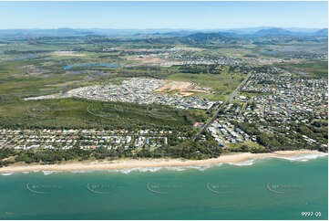 Aerial Photo Blacks Beach Aerial Photography