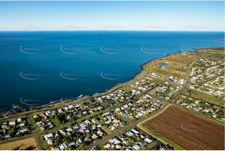 Aerial Photo Burnett Heads QLD Aerial Photography