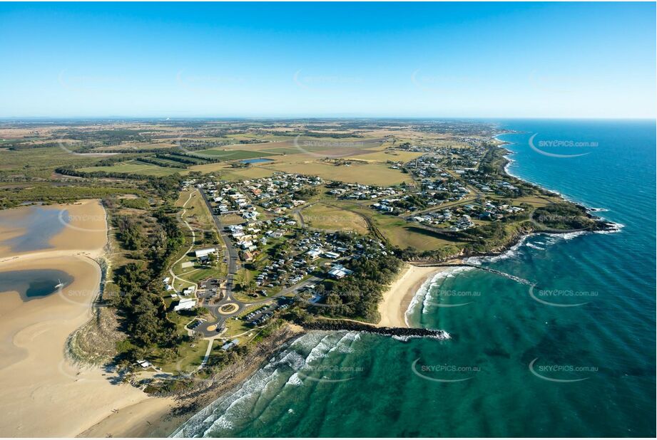 Aerial Photo Elliott Heads QLD Aerial Photography