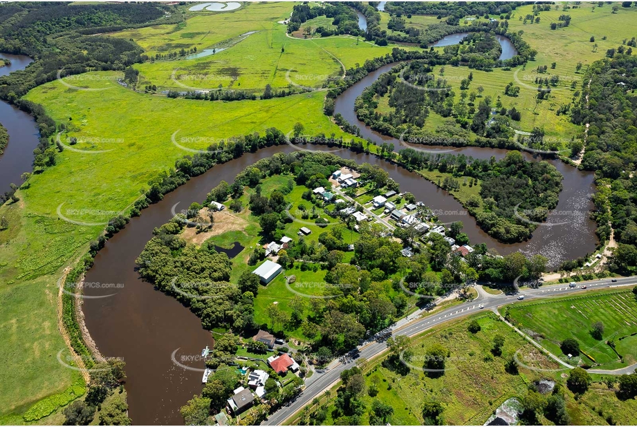 Aerial Photo Beachmere QLD Aerial Photography