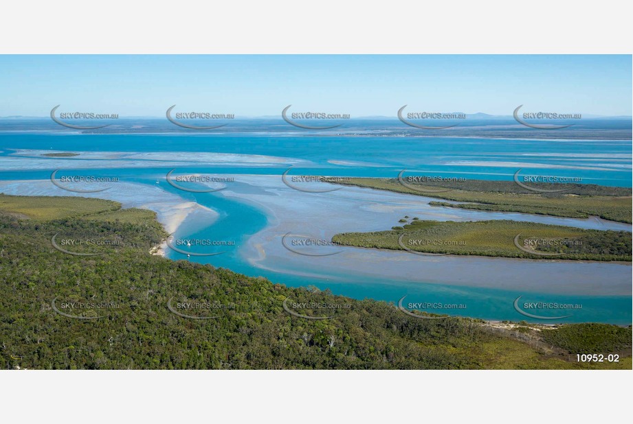 Stewart Island & Garry's Anchorage - Great Sandy Strait Aerial Photography