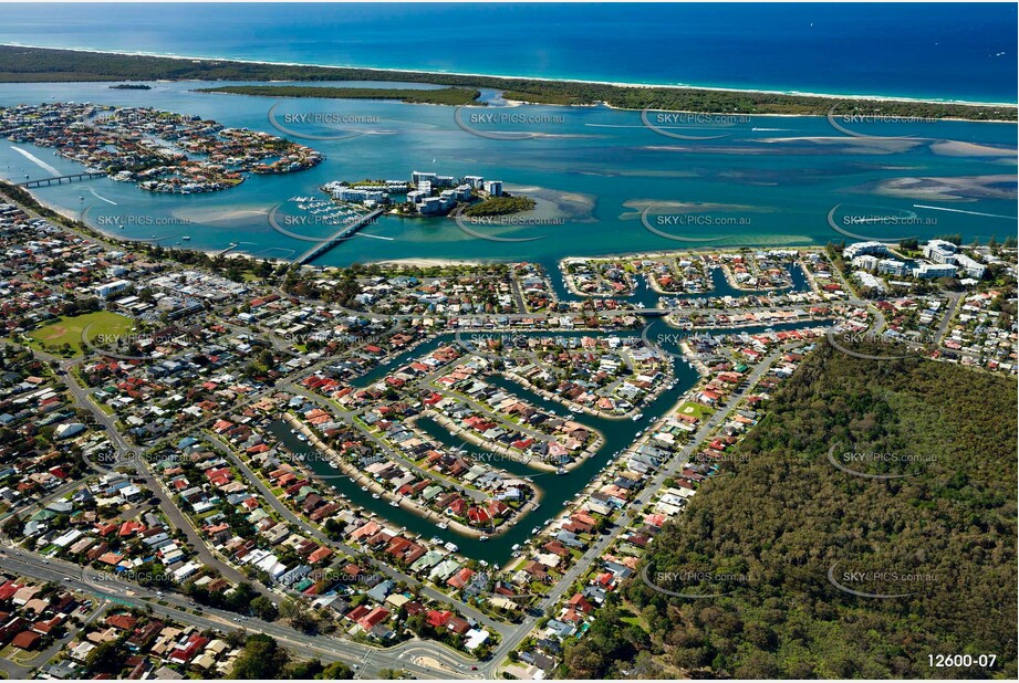 Aerial Photo Paradise Point QLD 4216 QLD Aerial Photography