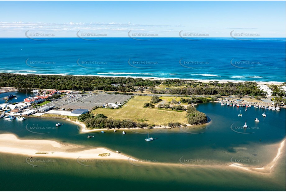 Aerial Photo Main Beach QLD Aerial Photography