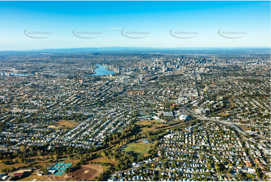 Aerial Photo Wooloowin QLD Aerial Photography