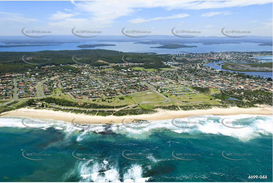 Aerial Photo Caves Beach NSW Aerial Photography