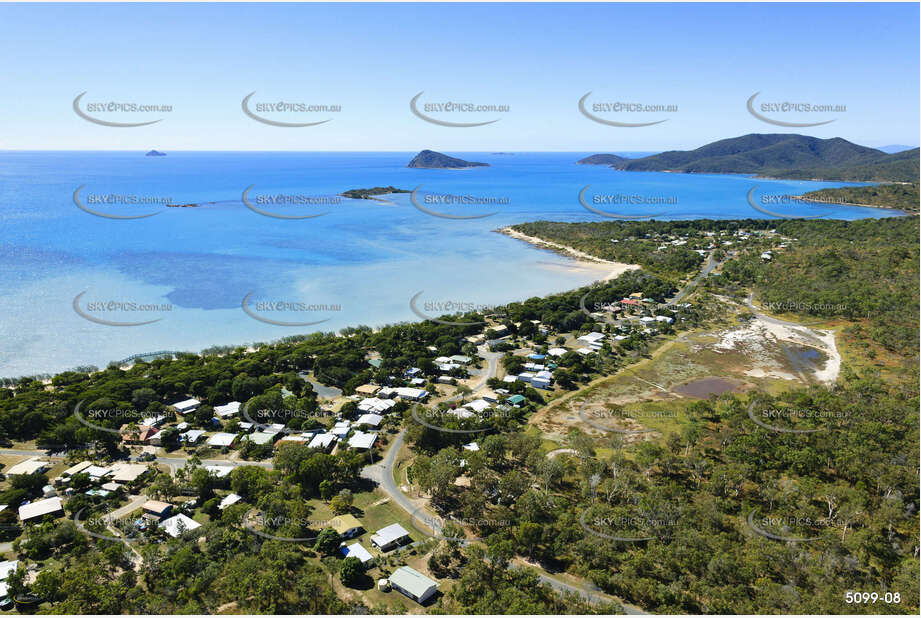 Aerial Photo Dingo Beach Aerial Photography