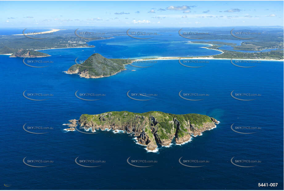 Aerial Photo Cabbage Tree Island Aerial Photography