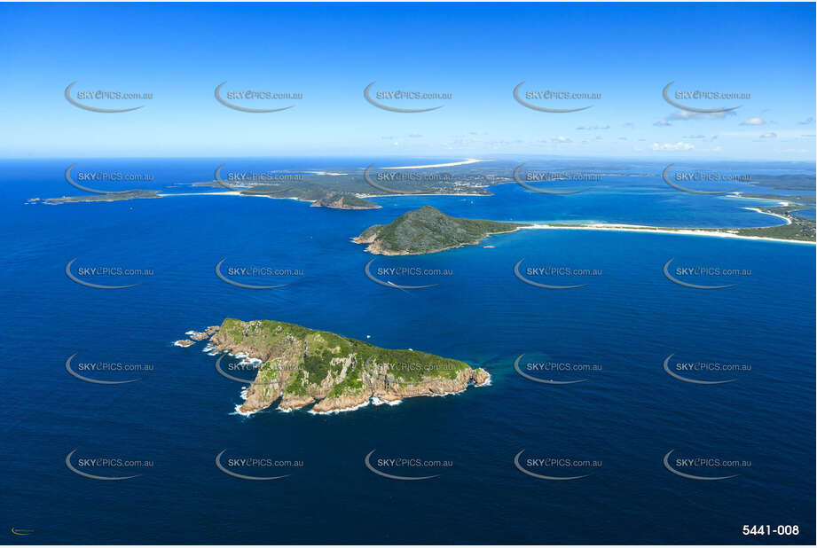 Aerial Photo Cabbage Tree Island Aerial Photography