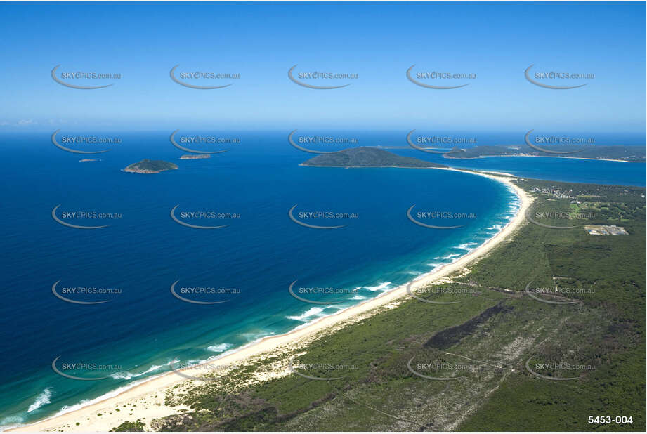 Aerial Photo Bennetts Beach Hawks Nest NSW Aerial Photography