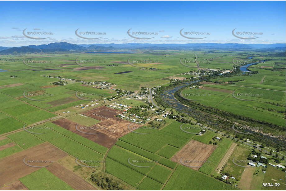 Aerial Photo Marian QLD Aerial Photography