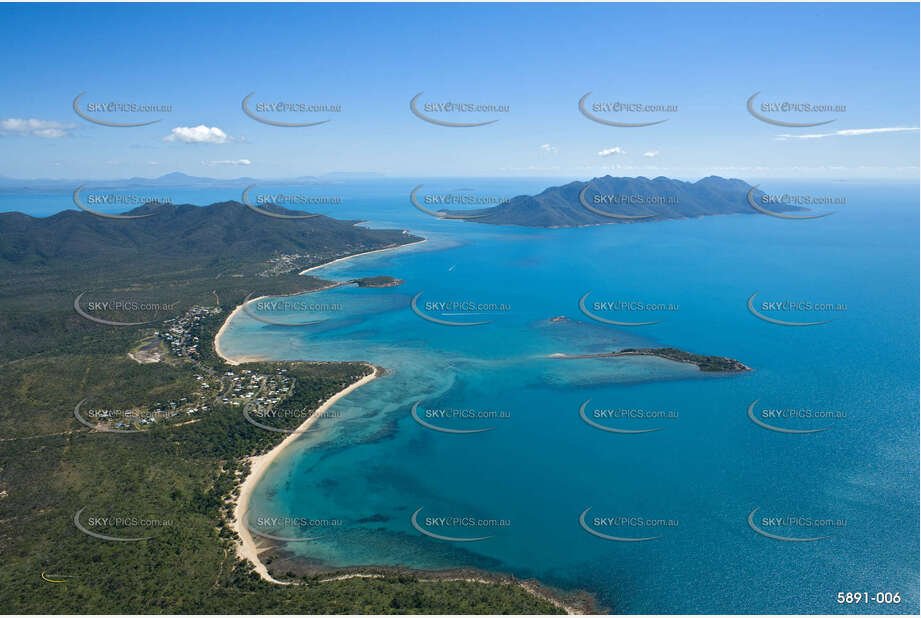 Aerial Photo Dingo Beach Aerial Photography
