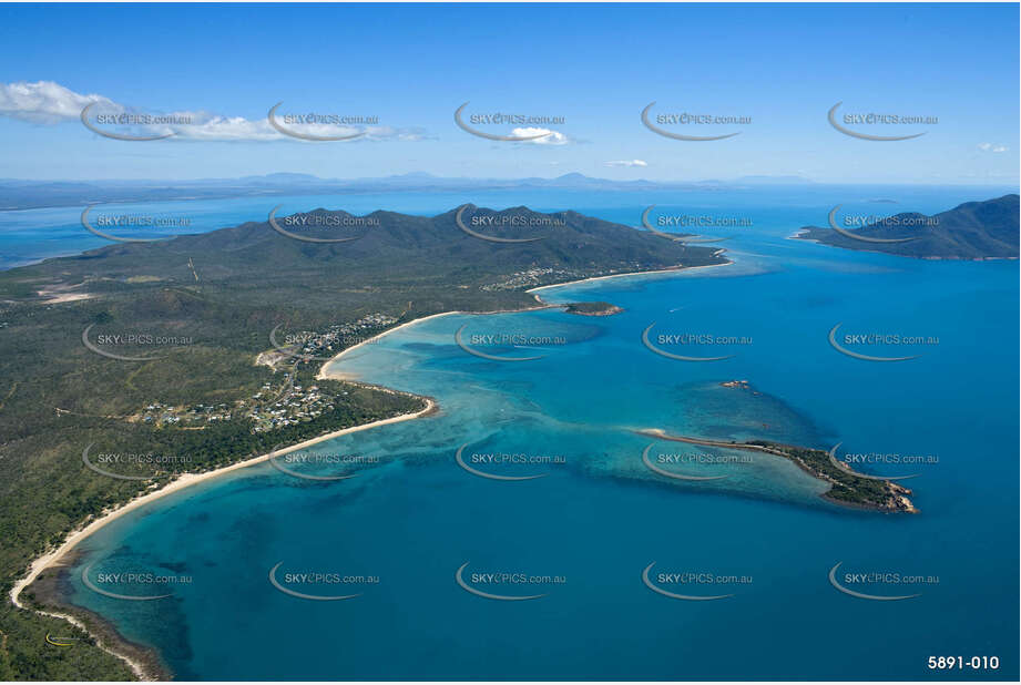 Aerial Photo Dingo Beach Aerial Photography