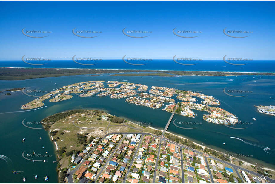 Aerial Photo Paradise Point QLD Aerial Photography