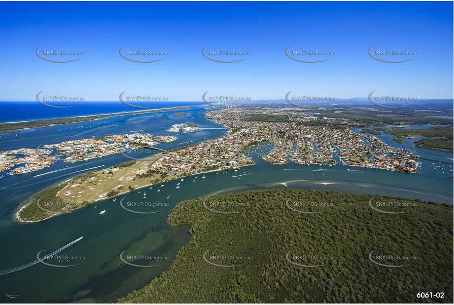 Aerial Photo Paradise Point QLD Aerial Photography