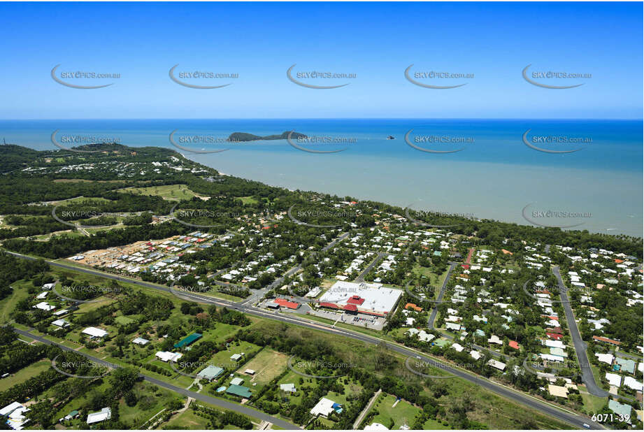 Aerial Photo Clifton Beach QLD Aerial Photography