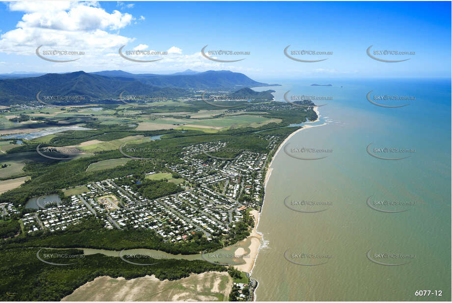 Aerial Photo Holloways Beach Aerial Photography