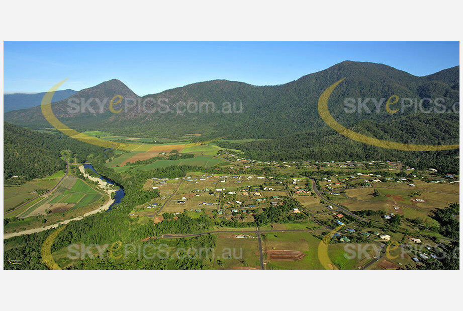 Aerial Photo Goldsborough Valley Aerial Photography