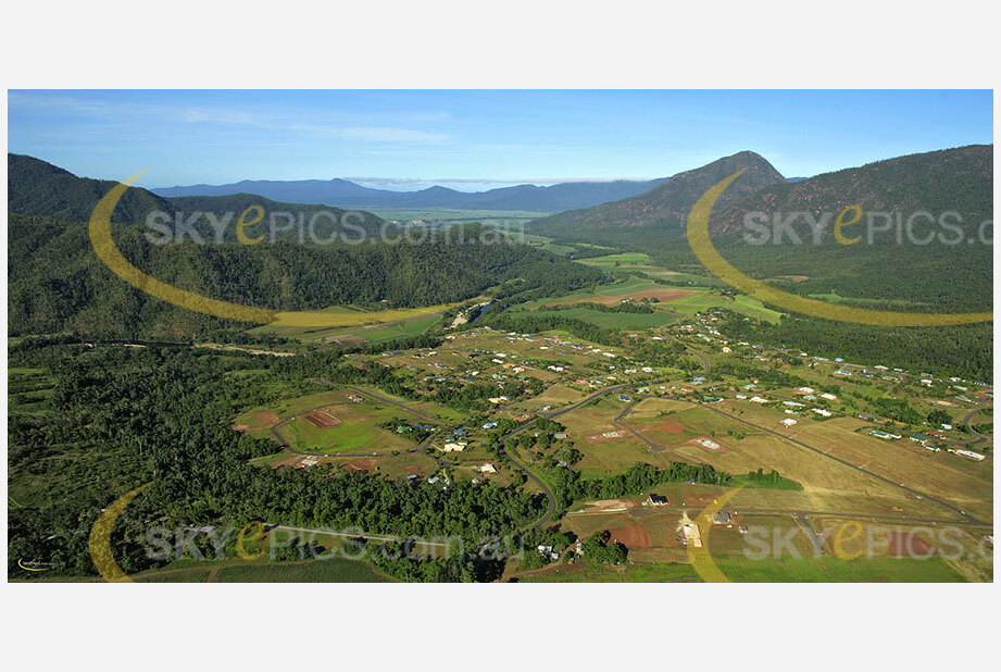 Aerial Photo Goldsborough Valley Aerial Photography