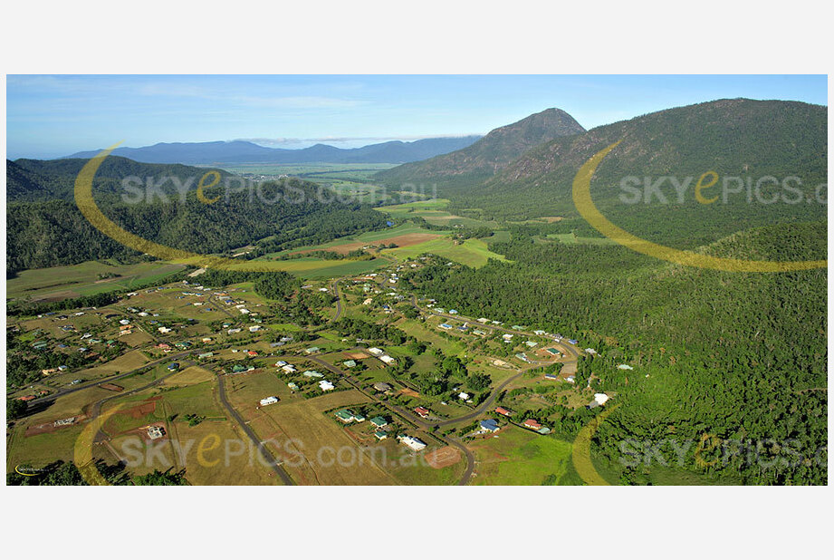 Aerial Photo Goldsborough Valley Aerial Photography