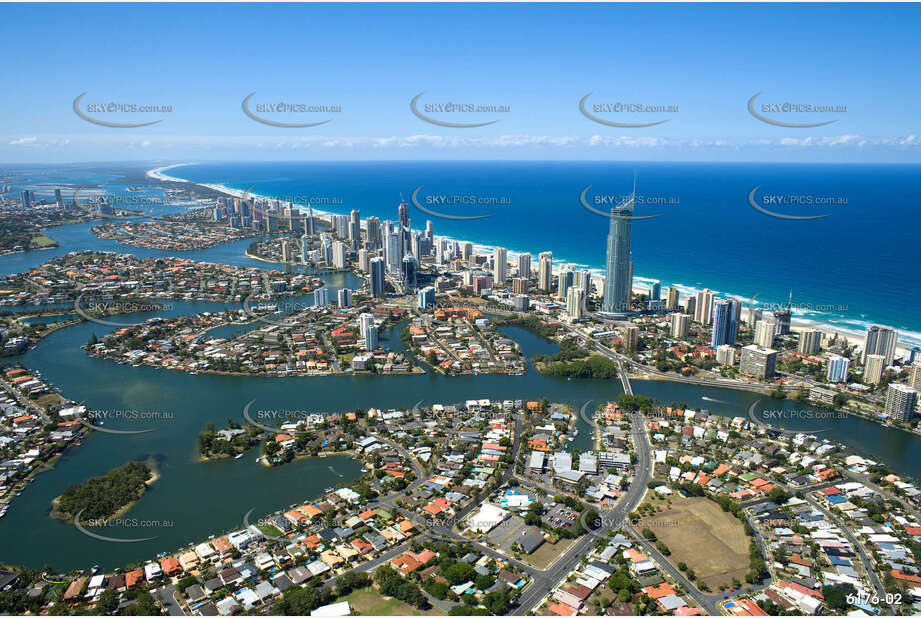 Aerial Photo Isle of Capri QLD Aerial Photography