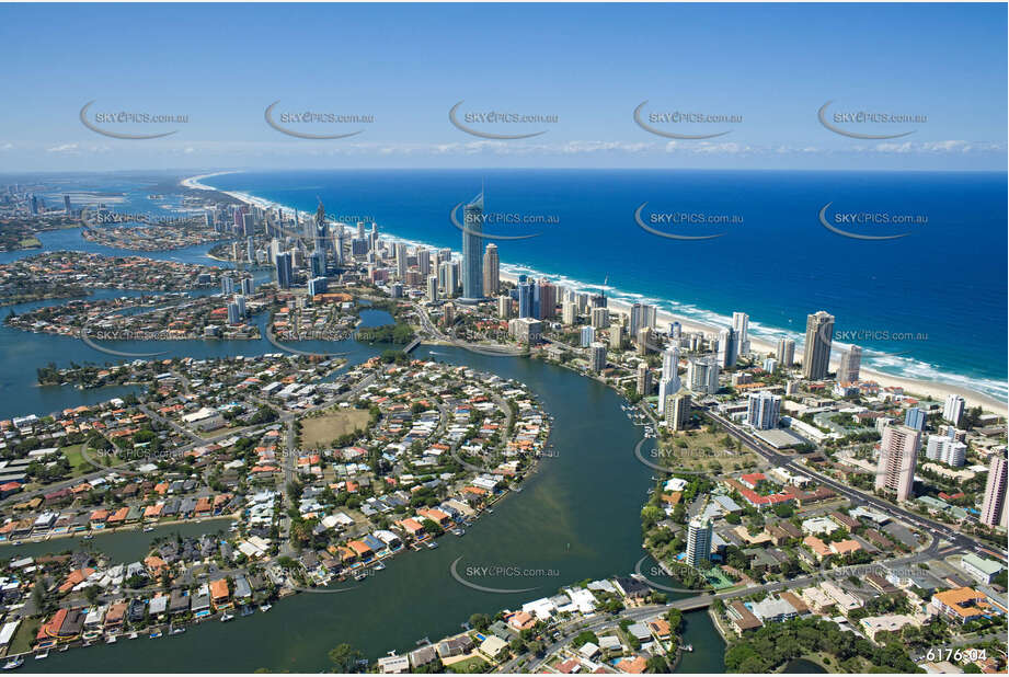 Aerial Photo Isle of Capri QLD Aerial Photography
