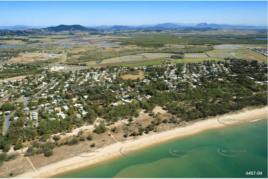 Aerial Photo Bucasia QLD Aerial Photography