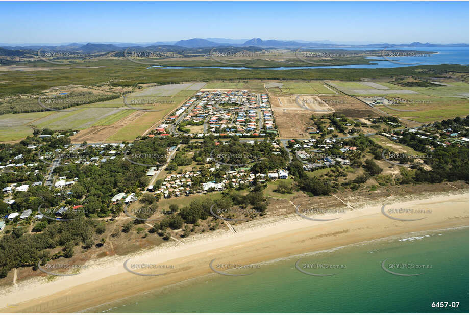 Aerial Photo Bucasia QLD Aerial Photography