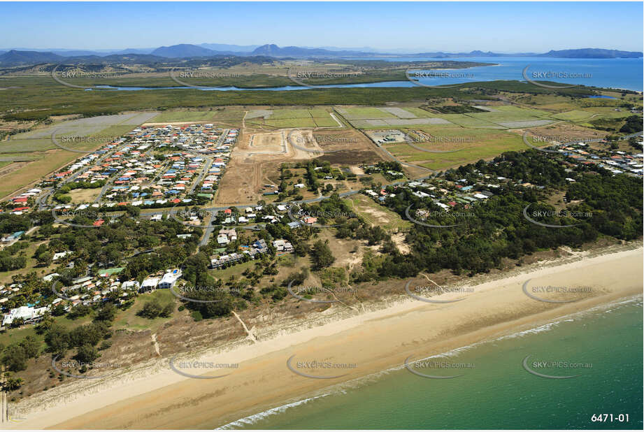 Aerial Photo Shoal Point QLD Aerial Photography