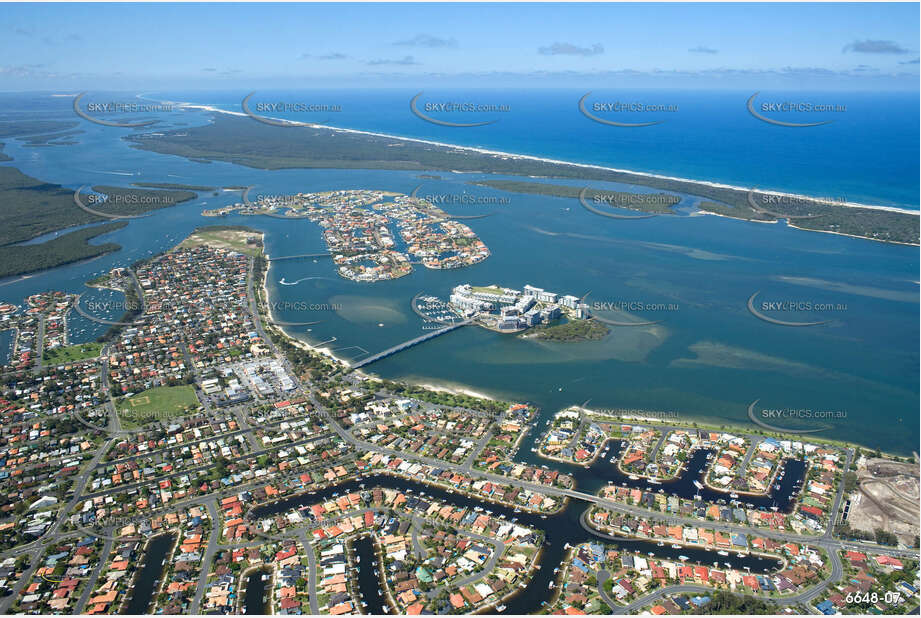 Aerial Photo Paradise Point QLD Aerial Photography