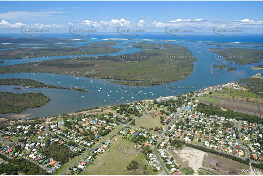 Aerial Photo Jacobs Well QLD Aerial Photography