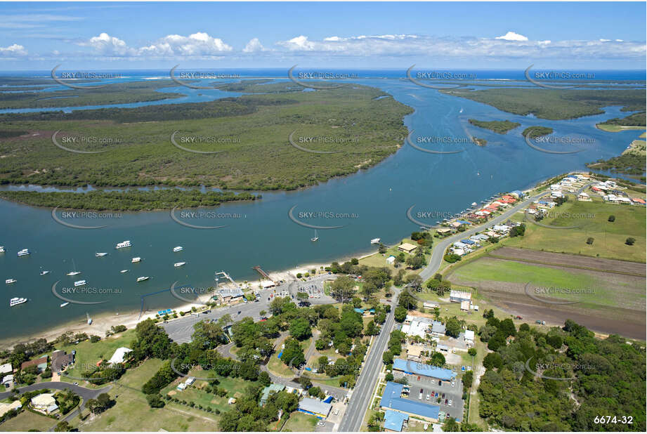 Aerial Photo Jacobs Well QLD Aerial Photography