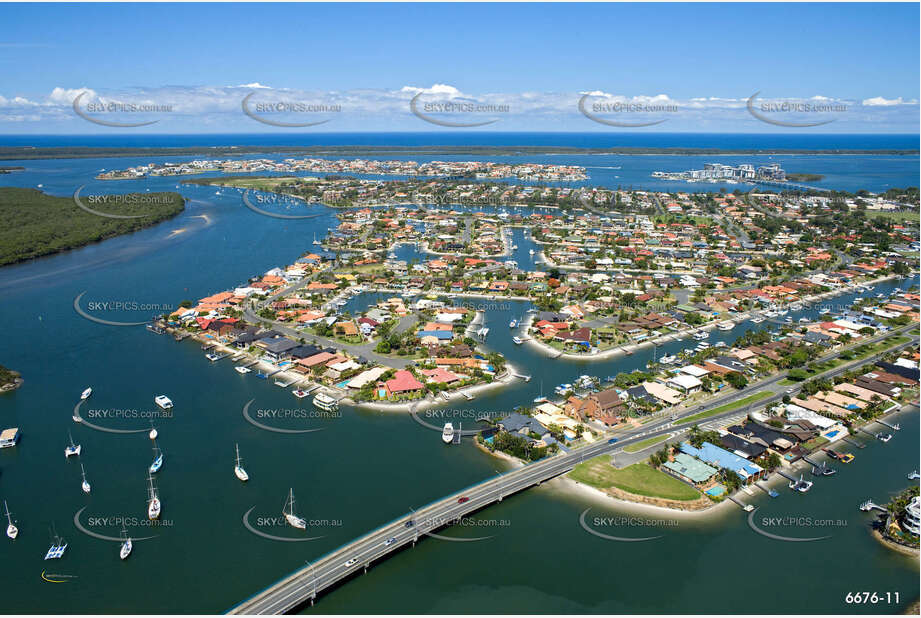 Aerial Photo Paradise Point QLD Aerial Photography