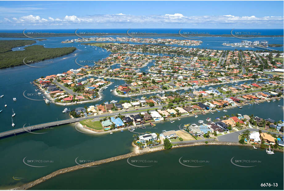 Aerial Photo Paradise Point QLD Aerial Photography