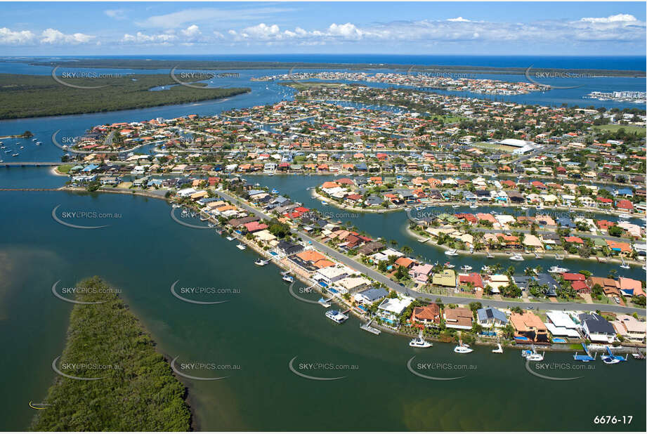 Aerial Photo Paradise Point QLD Aerial Photography