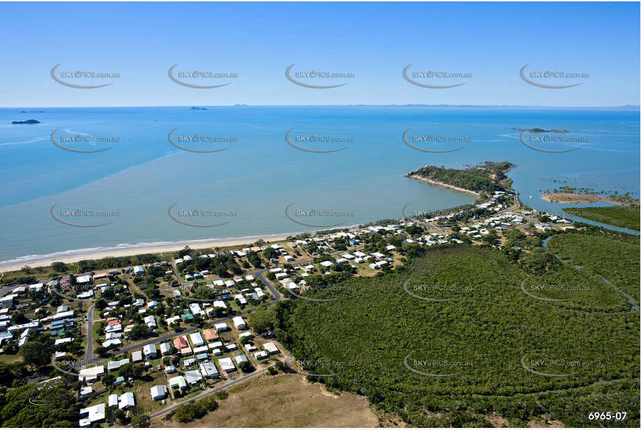 Aerial Photo Keppel Sands QLD Aerial Photography