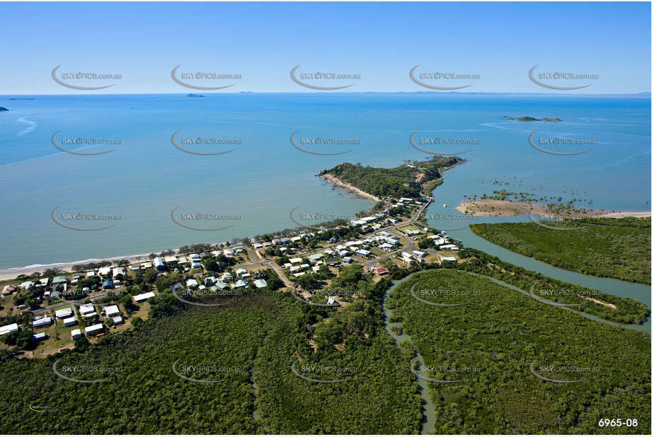 Aerial Photo Keppel Sands QLD Aerial Photography