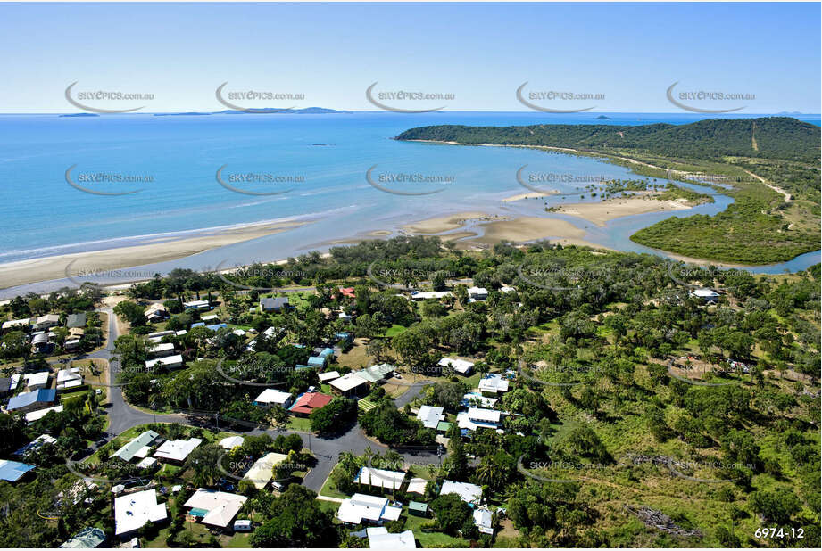 Aerial Photo Kinka Beach QLD Aerial Photography